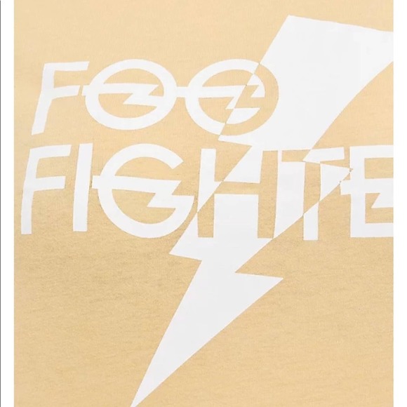 TORRID WOMEN’S CLASSIC FIT CREW TEE - FOO FIGHTERS MUSTARD YELLOW SIZE 0X NWT - Picture 4 of 5